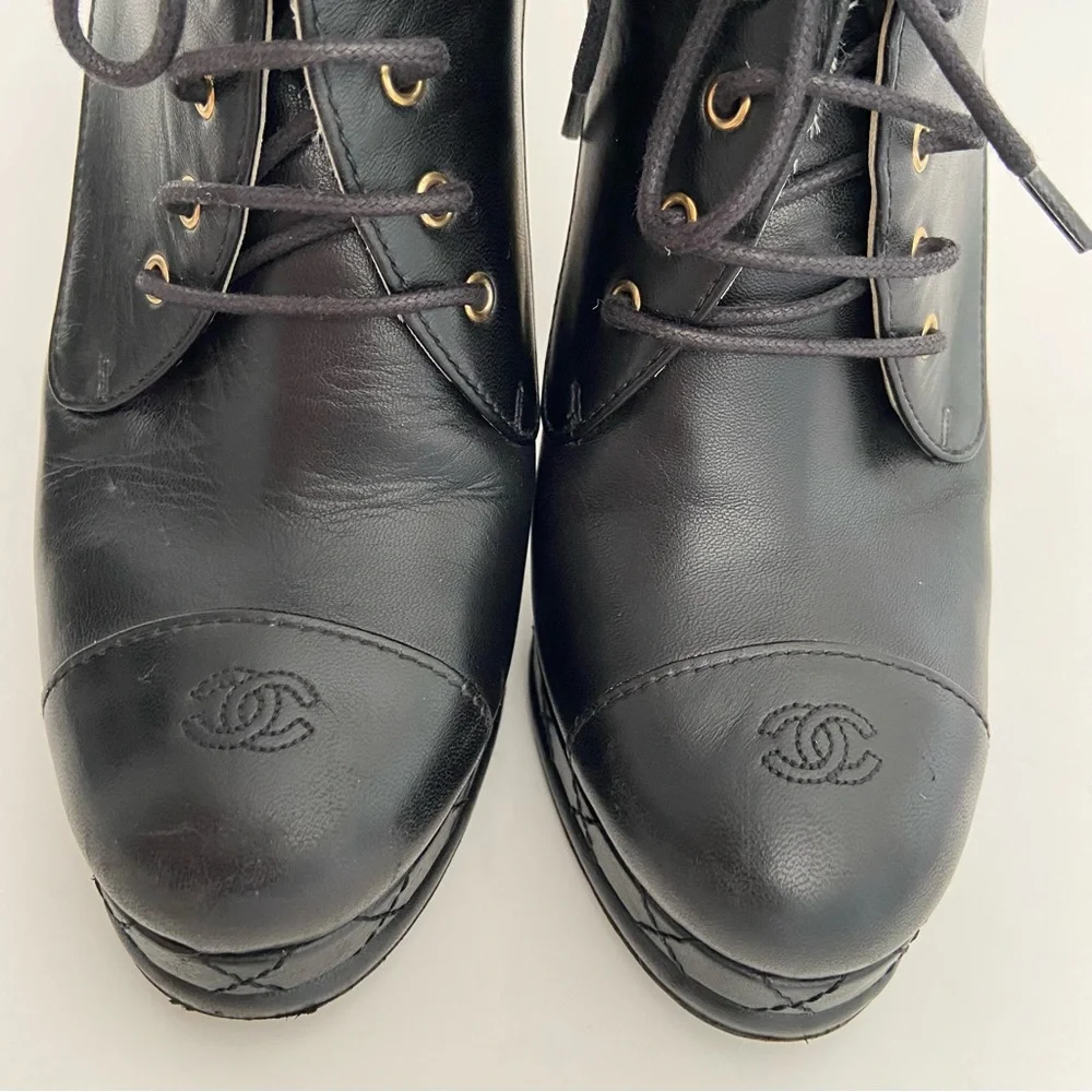 Chanel Black Leather CC Cap Toe Lace Up Platform Ankle Boots - Picture 4 of 16